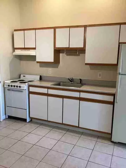 120 Hamilton St, Albany, NY 12207