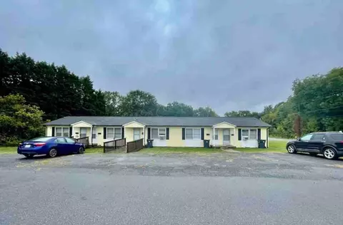 203 Webb St, Dallas, NC 28034