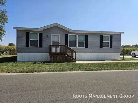 802 Carriage Lane Est #802, Streator, IL 61364