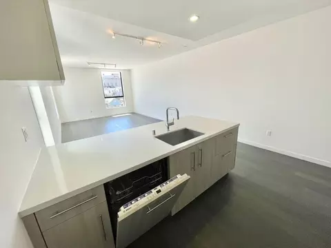 1515 15th St #407, San Francisco, CA 94103