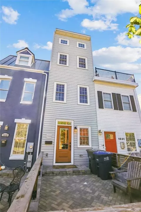 1533 A St SE, Washington, DC 20003