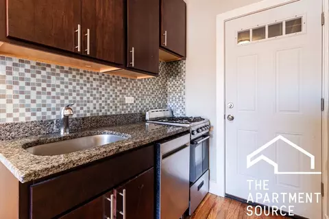 2902 N Mildred Ave #F3, Chicago, IL 60657