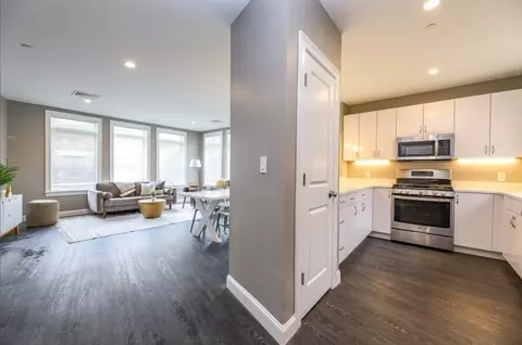 4945 Washington St #110, Boston, MA 02132
