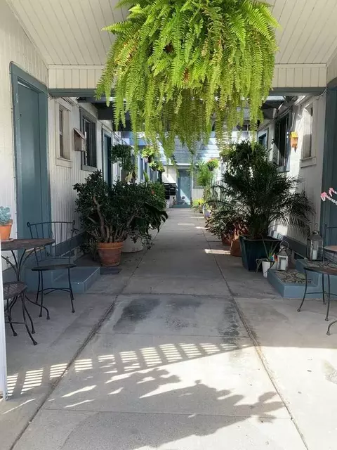 310 E Balboa Blvd, Newport Beach, CA 92661