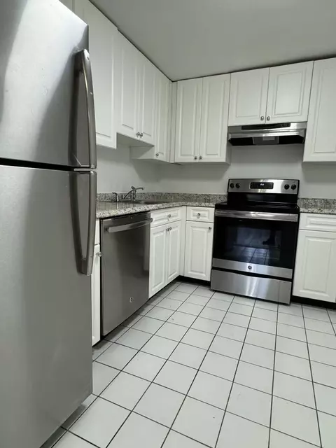 269 Harvard St #1, Cambridge, MA 02139