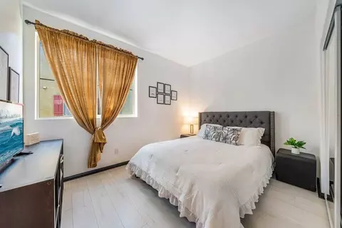 7225 N Cedar Rd #VG1, Van Nuys, CA 91405