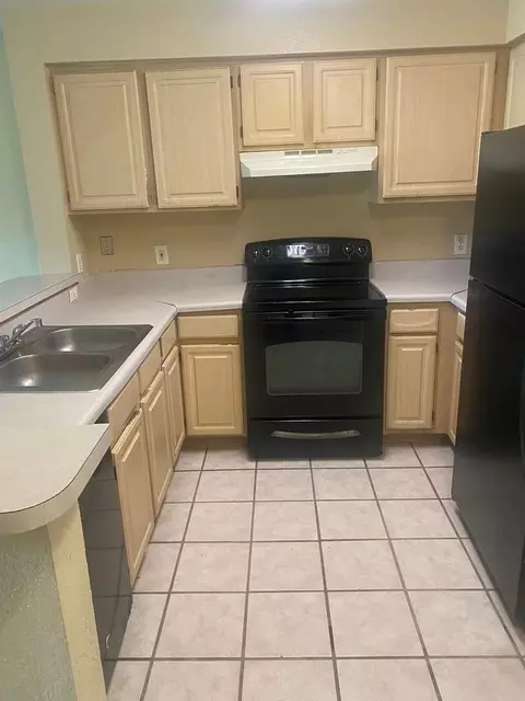 13953 Fairway Island Dr, Hunters Creek, FL 32837
