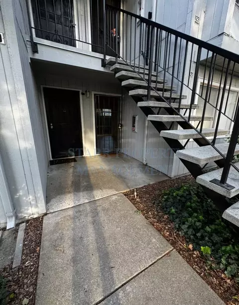 3591 Quail Lakes Dr #121, Lincoln Village, CA 95207
