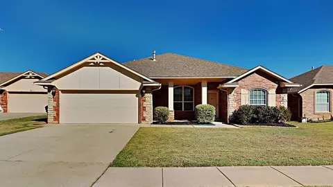 9315 Peachtree Ln, Midwest City, OK 73130