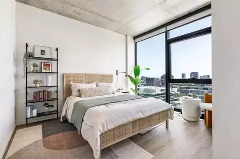 225 N Elizabeth St #1-1DEN, Chicago, IL 60607