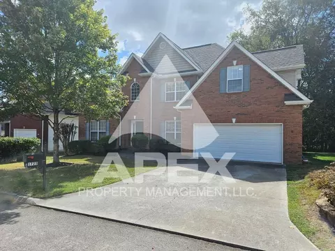 1725 Bombay Ln, Knoxville, TN 37932