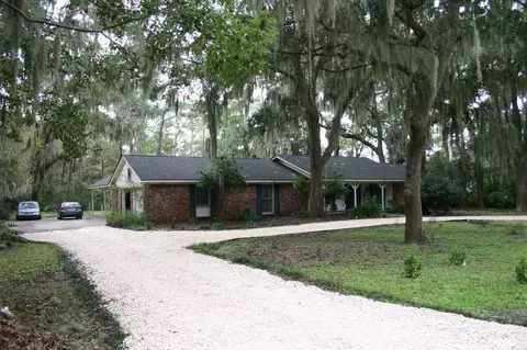 164 Saint Clair Dr, Saint Simons Island, GA 31522
