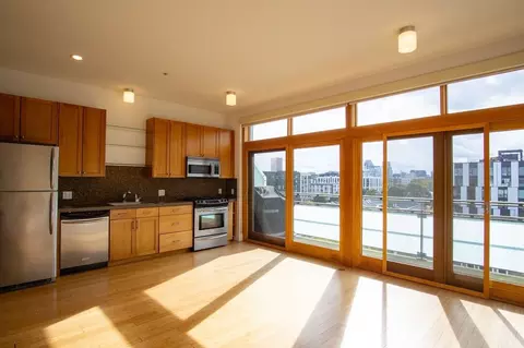 1919 NW Quimby St #602, Portland, OR 97209
