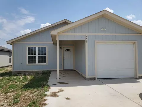 2220 E Main St, Lubbock, TX 79403