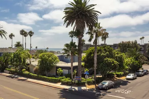 5042 Mission Blvd, San Diego, CA 92109