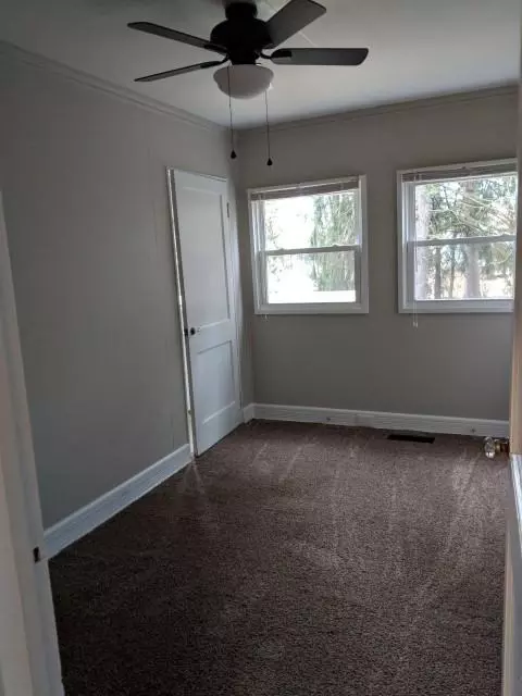 210 E 11th St, Bloomington, IN 47408 photo 5