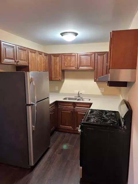 1400 Light Rd #203, Oswego, IL 60543