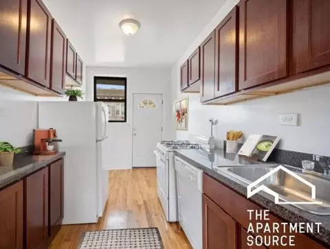 831 W Waveland Ave #N3, Chicago, IL 60613