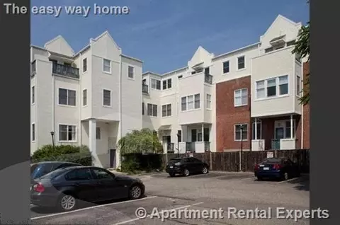 218 Thorndike St #208, Cambridge, MA 02141