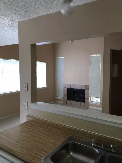 7528 Oak Chase, San Antonio, TX 78239