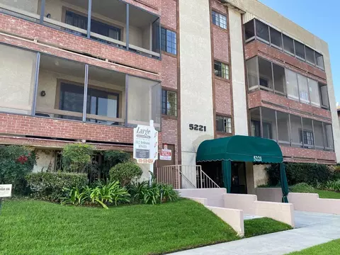 5221 Bellingham Ave #107, Los Angeles, CA 91607
