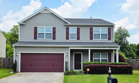 1322 Ingle Ct, Burlington, NC 27215
