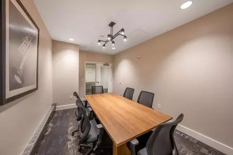 1117 Marquette Ave, Minneapolis, MN 55403