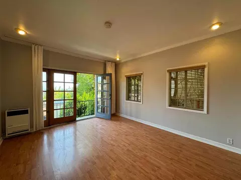 1977 Whitley Ave, Los Angeles, CA 90068
