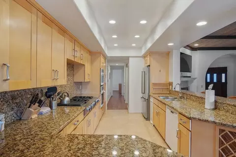 120 5th St, Encinitas, CA 92024 photo 2