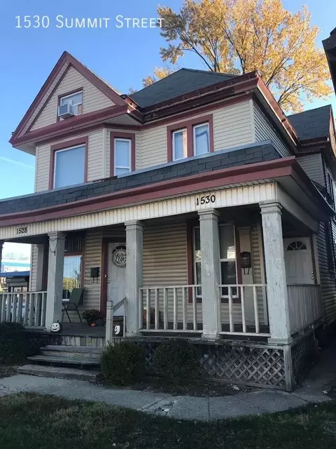 1530 Summit St, Columbus, OH 43201