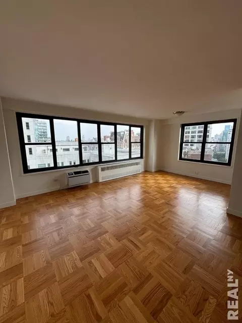 145 4th Ave #17A, New York, NY 10003