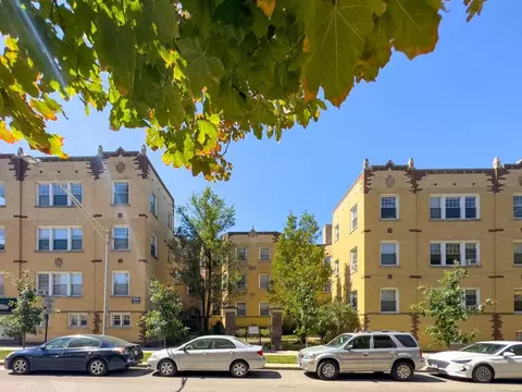 4402 N Rockwell St #3, Chicago, IL 60625