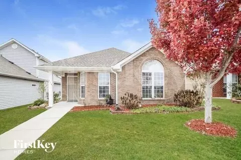 316 Village Dr, Calera, AL 35040