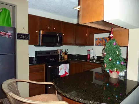 1211 Highland Ave #202, Knoxville, TN 37916