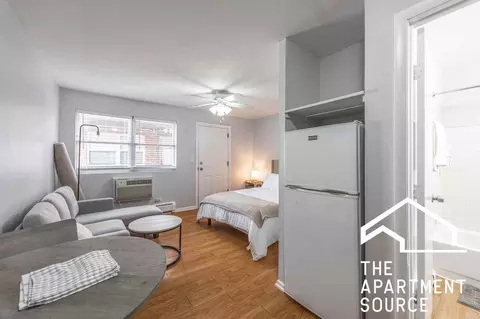 4616 N Beacon St #3H, Chicago, IL 60640