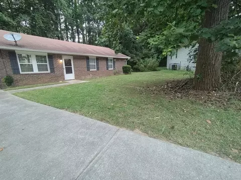 1958 Overton Trl, Stone Mountain, GA 30088
