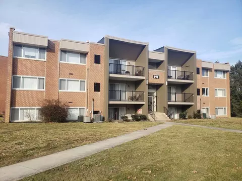 198 Silver Spur Dr #A2, Yorklyn, PA 17402
