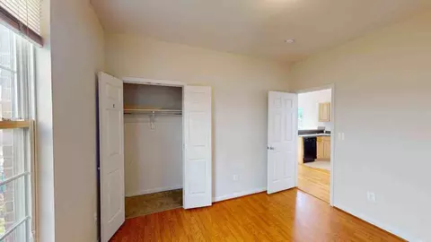 732 Park Rd NW #104, Washington, DC 20010
