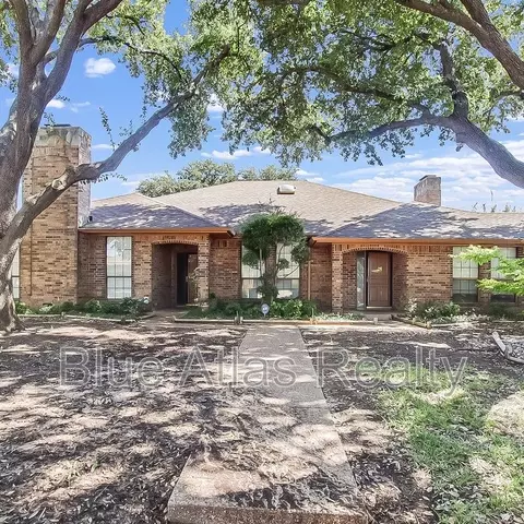 5727 Ridgerock Rd, Fort Worth, TX 76132