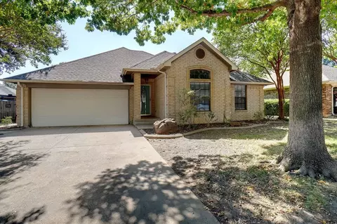 1109 W Hills Ter # FT W, Saginaw, TX 76179