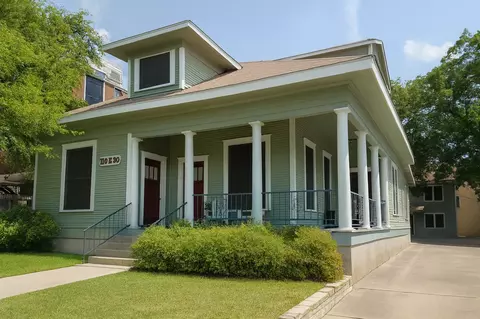 110 E 30th St, Austin, TX 78705