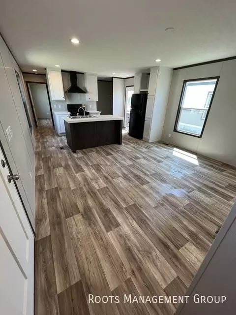 700 E 6th St #113, Hays, KS 67601