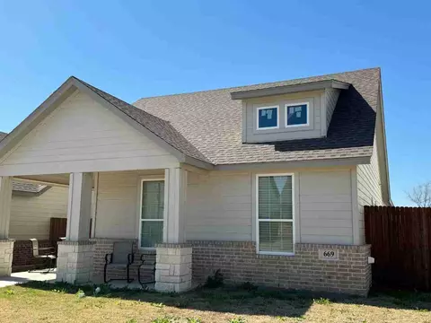 669 The Cottages Dr, Godley, TX 76044