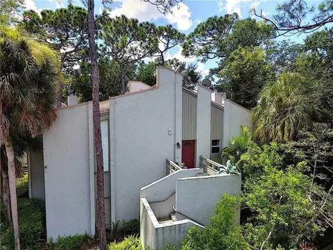 205 Fairway Dr, Wekiva Springs, FL 32779