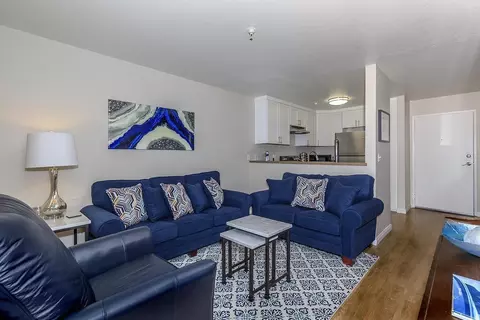 1801 Aviation Way, Redondo Beach, CA 90278