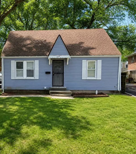1008 S Park Ave, Independence, MO 64050