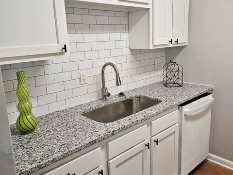 12847 Jefferson Ave, Newport News, VA 23608