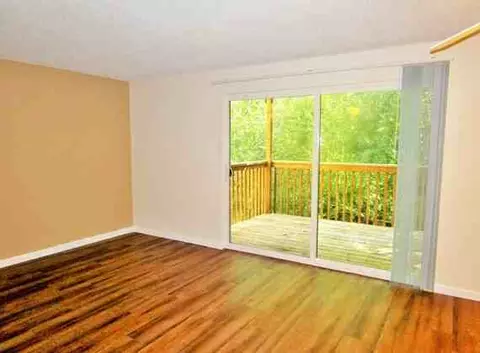 2775 NE Division St #E, Gresham, OR 97030 photo 2