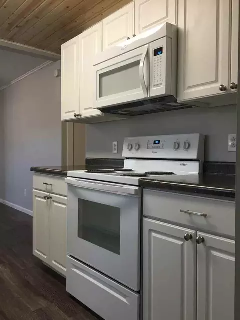 837 W Franklin St, Hancock, MI 49930