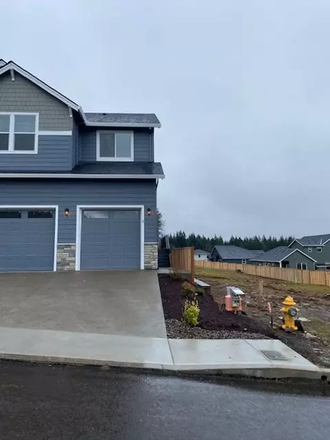 1788 NE Gilbert Ln #B, Estacada, OR 97023
